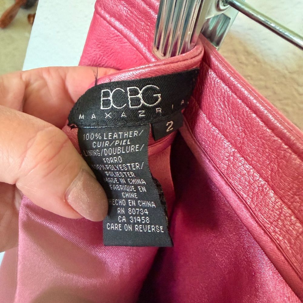 BCBG Vibrant Pink Leather Pencil Skirt - Picture 2 of 2